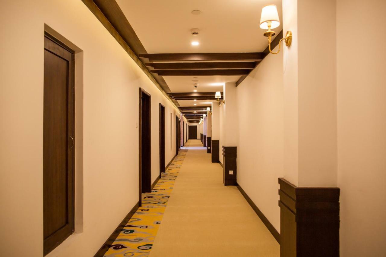 Chandragiri Hills Resort Thānkot Esterno foto